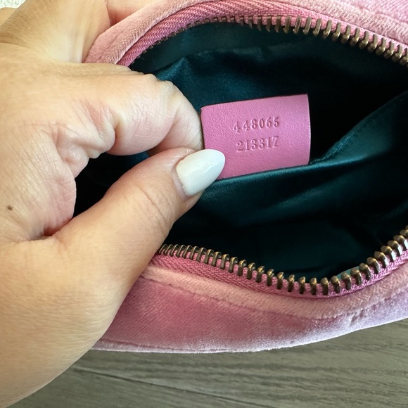Gucci Pink Velvet Crossbody Bag - Picture 8 of 8
